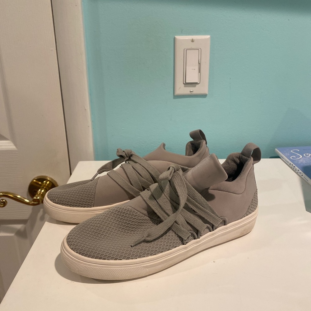 Steve Madden sneakers